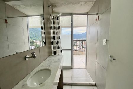 Apartamento à venda com 240m², 3 quartos e 1 vaga Apartamento à venda com 240m², 3 quartos e 1 vagaBanheiro Suíte
