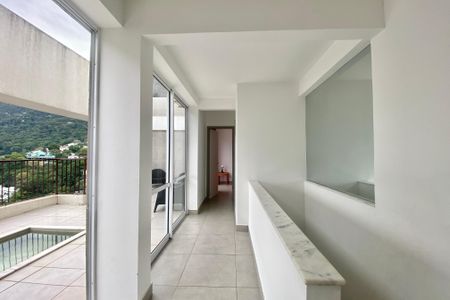 Apartamento à venda com 240m², 3 quartos e 1 vaga Apartamento à venda com 240m², 3 quartos e 1 vagaCorredor