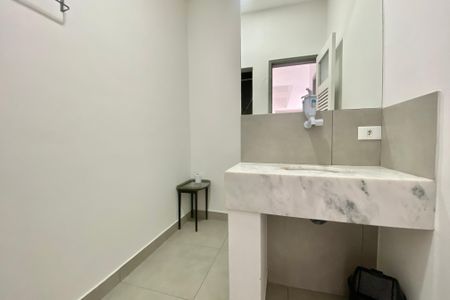 Apartamento à venda com 240m², 3 quartos e 1 vaga Apartamento à venda com 240m², 3 quartos e 1 vagaBanheiro