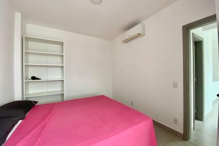 Apartamento à venda com 240m², 3 quartos e 1 vaga Apartamento à venda com 240m², 3 quartos e 1 vagaQuarto 2
