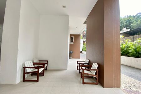 Apartamento à venda com 240m², 3 quartos e 1 vaga Apartamento à venda com 240m², 3 quartos e 1 vagaÁrea comum