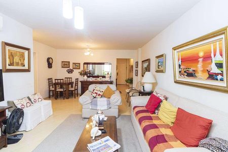 Apartamento à venda com 125m², 3 quartos e 1 vaga
