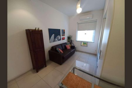 Apartamento à venda com 21m², 1 quarto e sem vaga