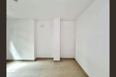 Apartamento à venda com 47m², 1 quarto e sem vaga