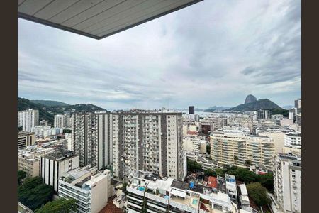 Apartamento à venda com 242m², 4 quartos e 2 vagas