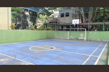 Apartamento à venda com 242m², 4 quartos e 2 vagas