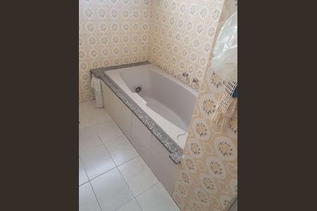 Apartamento à venda com 135m², 4 quartos e 1 vaga