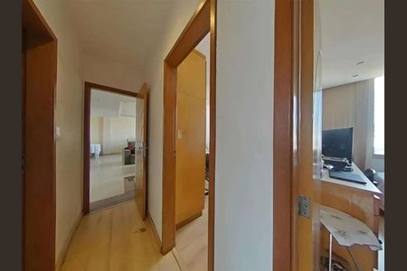Apartamento à venda com 267m², 4 quartos e 1 vaga
