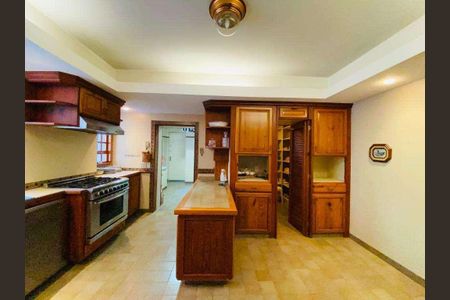 Apartamento à venda com 263m², 4 quartos e 2 vagas