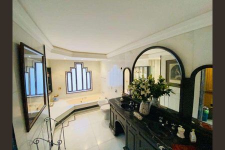 Apartamento à venda com 263m², 4 quartos e 2 vagas