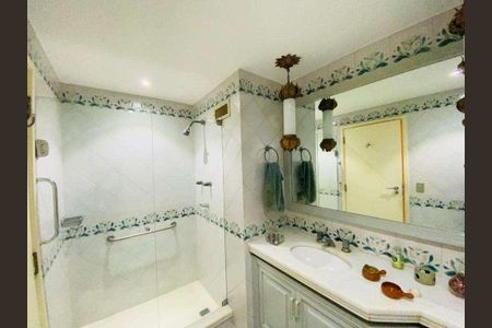Apartamento à venda com 263m², 4 quartos e 2 vagas