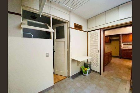 Apartamento à venda com 263m², 4 quartos e 2 vagas
