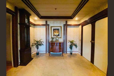 Apartamento à venda com 263m², 4 quartos e 2 vagas
