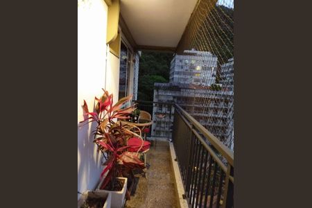 Apartamento à venda com 126m², 2 quartos e 1 vaga