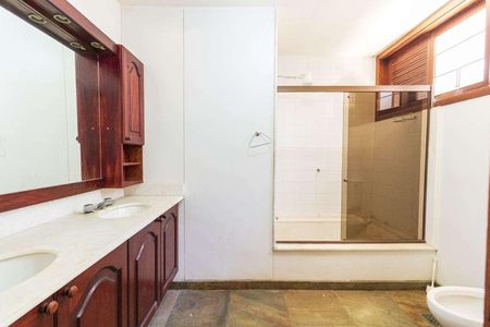 Casa à venda com 629m², 6 quartos e 5 vagas