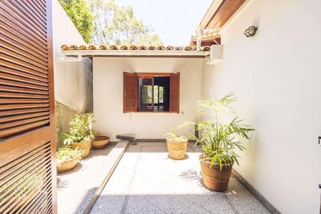 Casa à venda com 629m², 6 quartos e 5 vagas