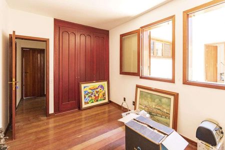 Casa à venda com 629m², 6 quartos e 5 vagas