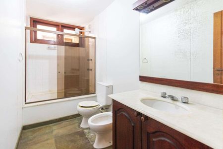 Casa à venda com 629m², 6 quartos e 5 vagas