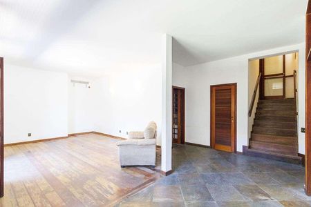 Casa à venda com 629m², 6 quartos e 5 vagas