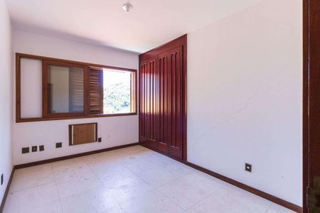 Casa à venda com 629m², 6 quartos e 5 vagas