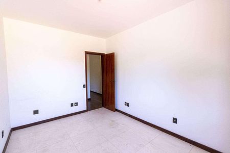 Casa à venda com 629m², 6 quartos e 5 vagas