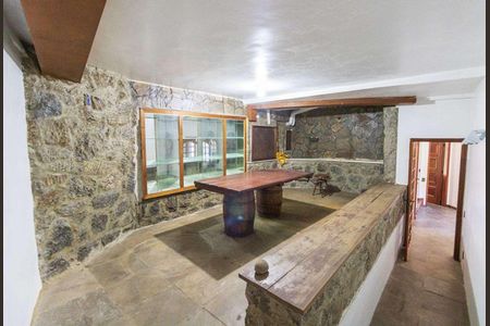 Casa à venda com 629m², 6 quartos e 5 vagas