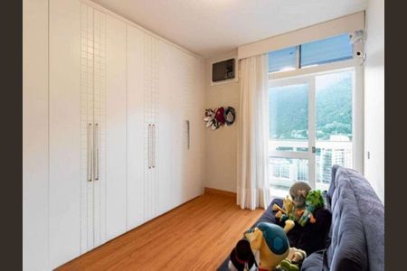 Apartamento à venda com 251m², 4 quartos e 3 vagas