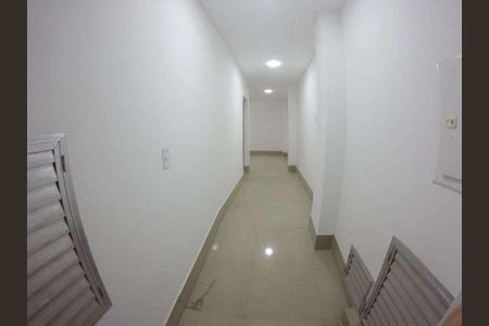 Casa à venda com 392m², 1 quarto e 1 vaga