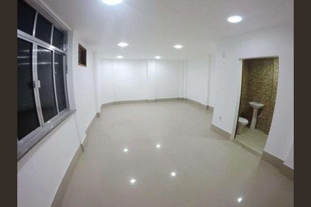 Casa à venda com 392m², 1 quarto e 1 vaga