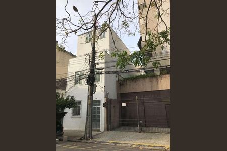 Casa à venda com 392m², 1 quarto e 1 vaga