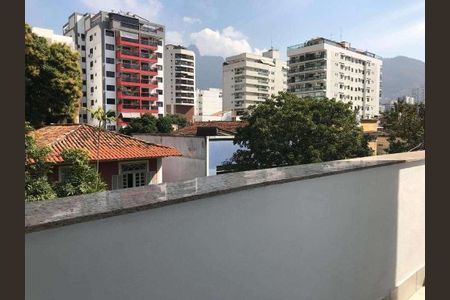 Casa à venda com 392m², 1 quarto e 1 vaga