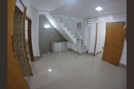 Casa à venda com 392m², 1 quarto e 1 vaga