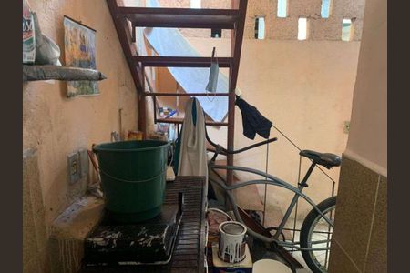 Casa à venda com 90m², 1 quarto e sem vaga