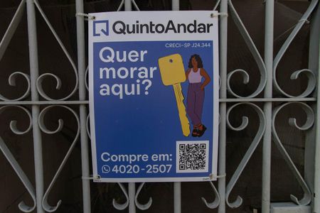 Casa à venda com 247m², 3 quartos e 2 vagas Casa à venda com 247m², 3 quartos e 2 vagasPlaca