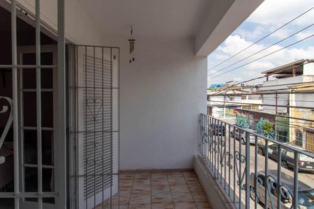 Casa à venda com 247m², 3 quartos e 2 vagas Casa à venda com 247m², 3 quartos e 2 vagasSacada da suíte
