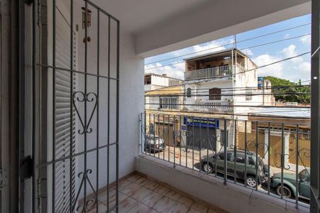 Casa à venda com 247m², 3 quartos e 2 vagas Casa à venda com 247m², 3 quartos e 2 vagasSacada da suíte