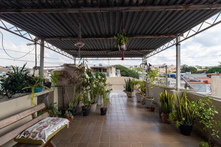 Casa à venda com 247m², 3 quartos e 2 vagas Casa à venda com 247m², 3 quartos e 2 vagasCobertura