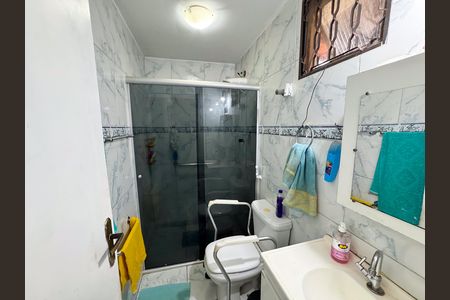 Casa à venda com 220m², 2 quartos e 4 vagasBanheiro 4