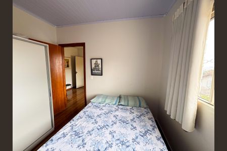 Casa à venda com 220m², 2 quartos e 4 vagasQuarto 2