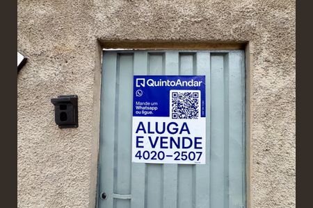 Casa à venda com 220m², 2 quartos e 4 vagasFachada