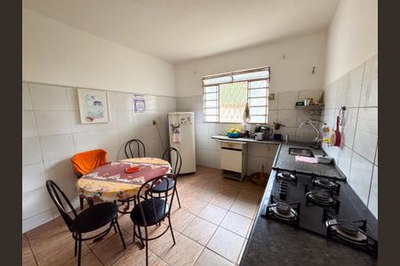 Casa à venda com 220m², 2 quartos e 4 vagasárea de lazer