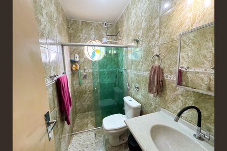 Casa à venda com 220m², 2 quartos e 4 vagasBanheiro 3