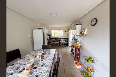 Casa à venda com 220m², 2 quartos e 4 vagasCozinha