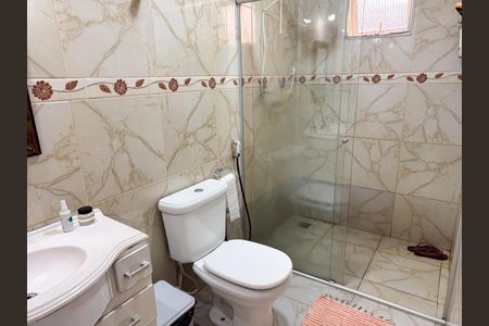 Casa à venda com 220m², 2 quartos e 4 vagasBanheiro 2