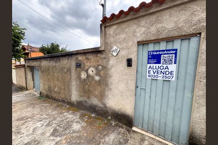 Casa à venda com 220m², 2 quartos e 4 vagasPlaca