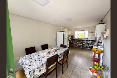 Casa à venda com 220m², 2 quartos e 4 vagasCozinha