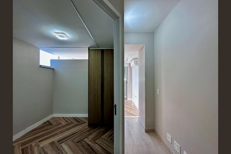 Apartamento à venda com 31m², 1 quarto e sem vaga Apartamento à venda com 31m², 1 quarto e sem vagaCorredor