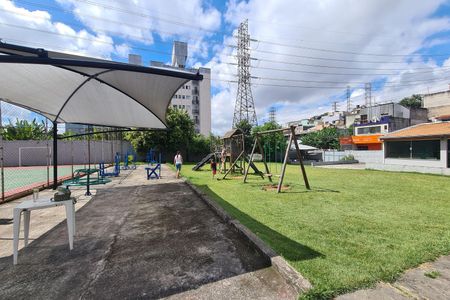 Apartamento à venda com 56m², 2 quartos e 1 vaga Apartamento à venda com 56m², 2 quartos e 1 vagaÁrea comum - Playground