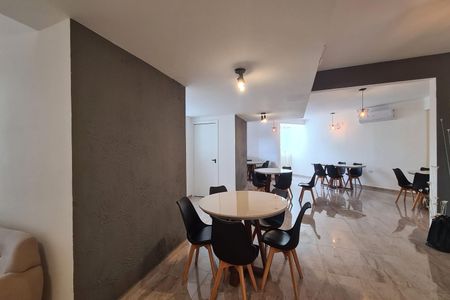 Apartamento à venda com 56m², 2 quartos e 1 vaga Apartamento à venda com 56m², 2 quartos e 1 vagaÁrea comum - Salão de festas