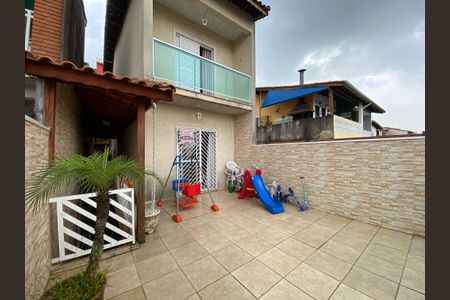 Casa à venda com 125m², 3 quartos e 2 vagas Casa à venda com 125m², 3 quartos e 2 vagasQuintal